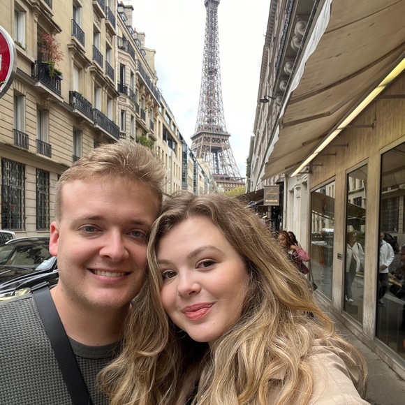 Meet your seller ✨🌸💕 - Picture 4 of 5